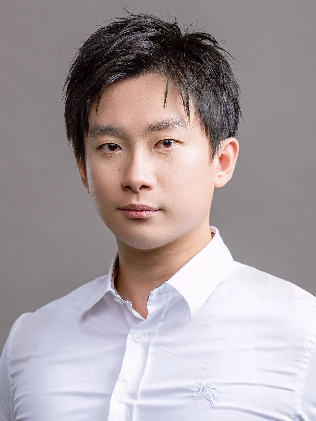 Hongqin Huang portrait